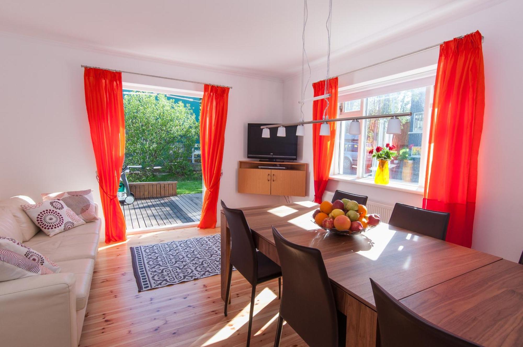 Pearl Of The North Apartments Akureyri Bagian luar foto