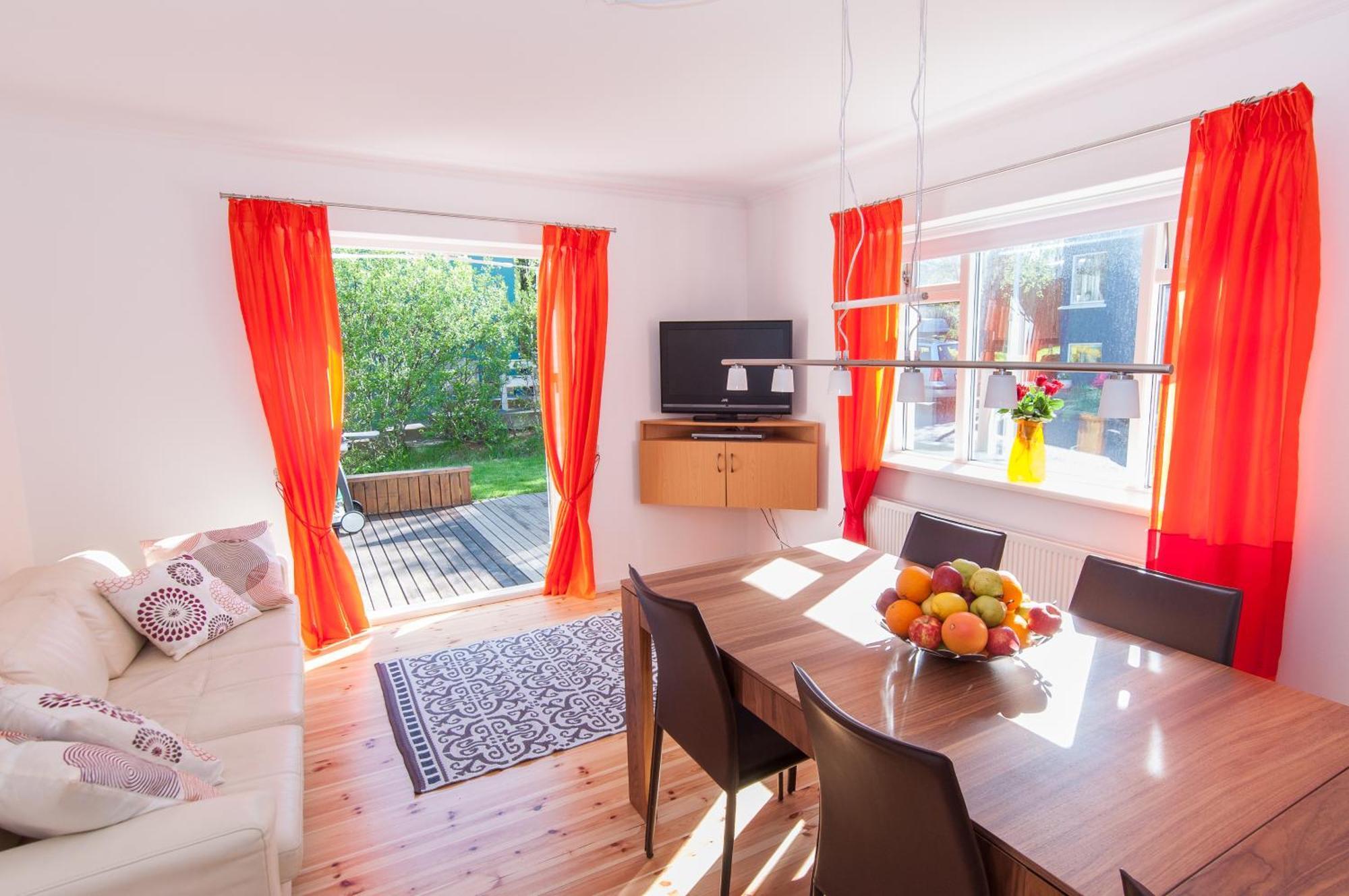 Pearl Of The North Apartments Akureyri Bagian luar foto
